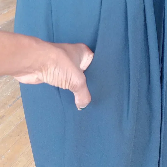 Elegant Navy Sleeveless Wrap Dress - Picture 5 of 12